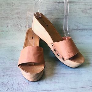Urban Outfitters Cooperative Nude Wedge Sz 8